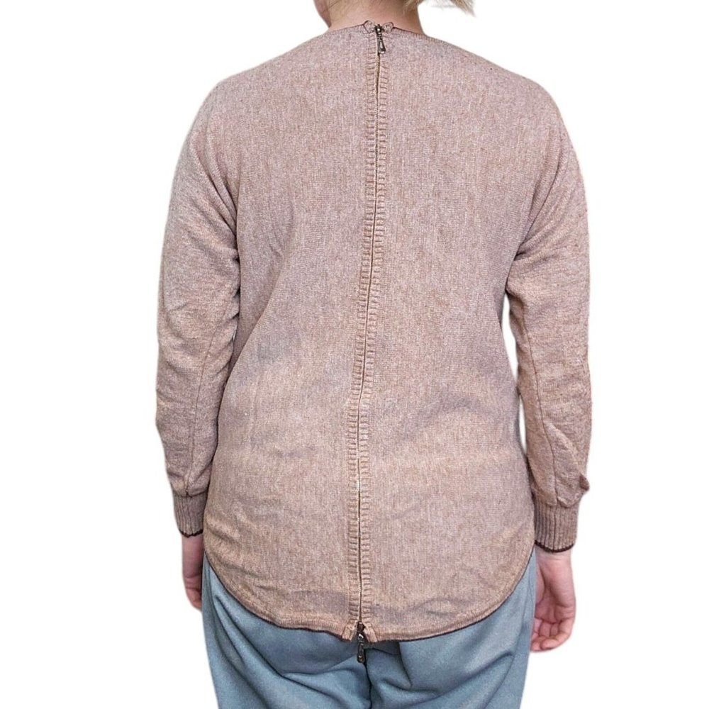 Womens Medium Brunette Portrait Cream Knit Sweater Rear Zipper 3D Embellished - Picture 6 of 13